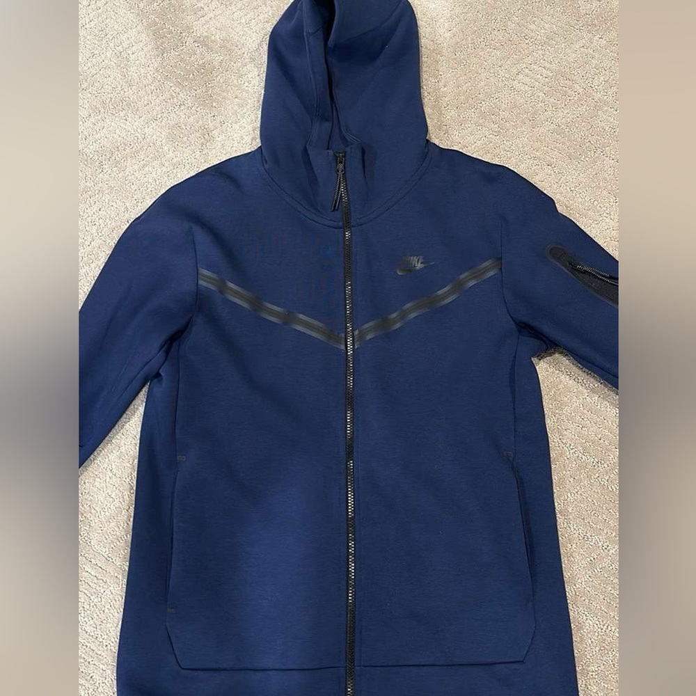 Navy Nike Tech